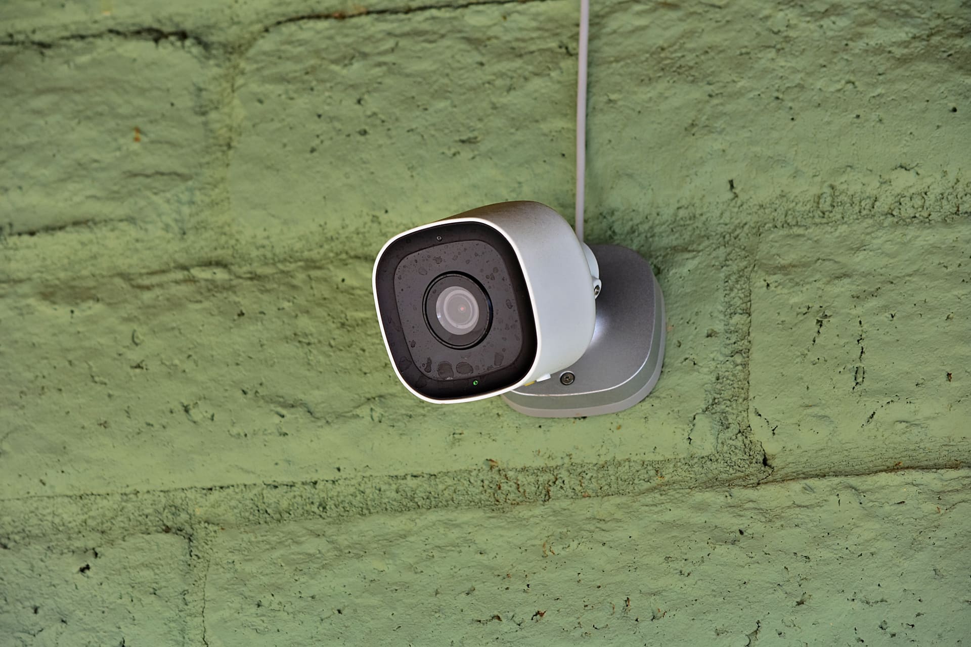 Jak wybrać system monitoringu do domu?